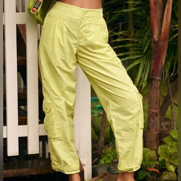free people movement Pants - NWOT, Free people movement, "mesmerize me after glow yellow cargo pants " 🌻💛
